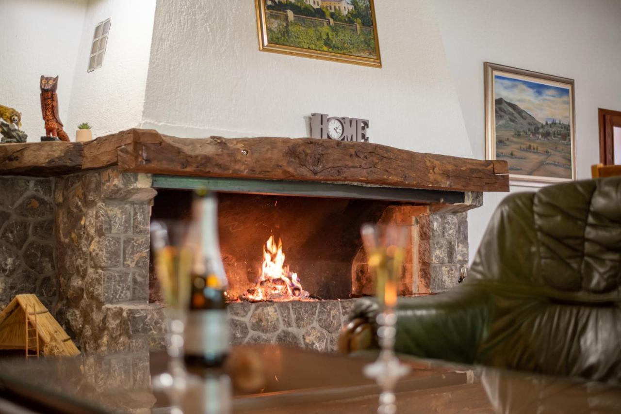 Villa Amalia Široki Brijeg Buitenkant foto